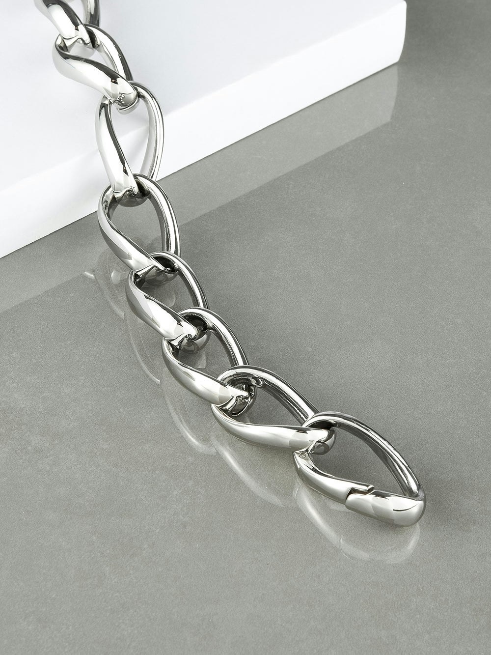 chain detail view alt:hover alt:size alt:fit1
